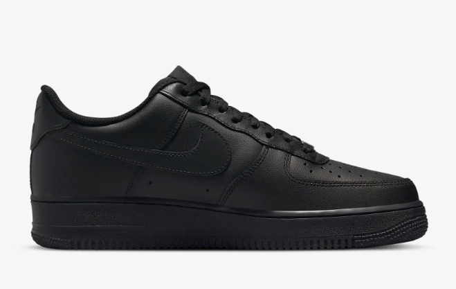 Nike Air Force 1 (Black)